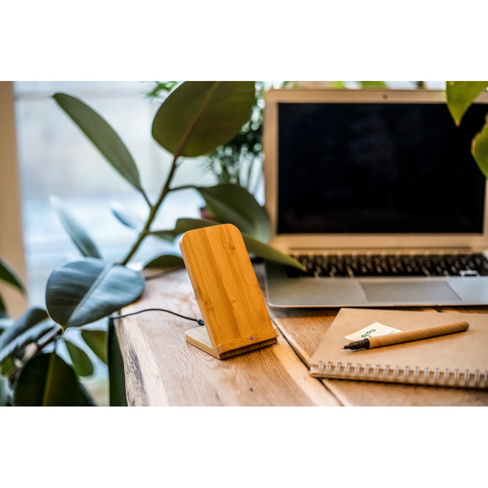 B'RIGHT Wireless Bambus-Ladegerät 10W, Telefonständer | Wilder in Holz, Ansicht 3