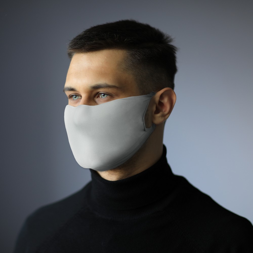 Wiederverwendbare Maske mit Filterraum und Silberionen in Grau