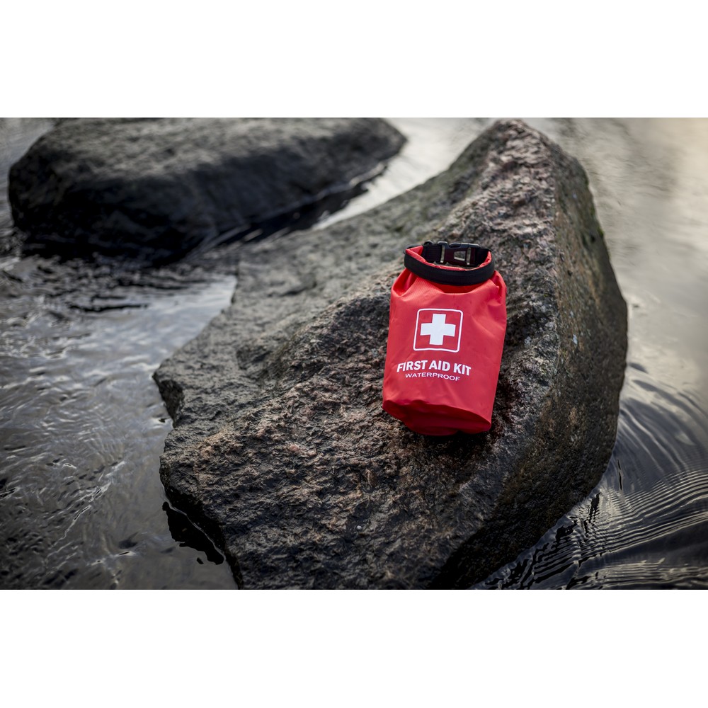 Air Gifts Erste-Hilfe-Set in wasserdichtem Koffer mit Karabiner, 48-tlg. | Ryan in Rot, Ansicht 2
