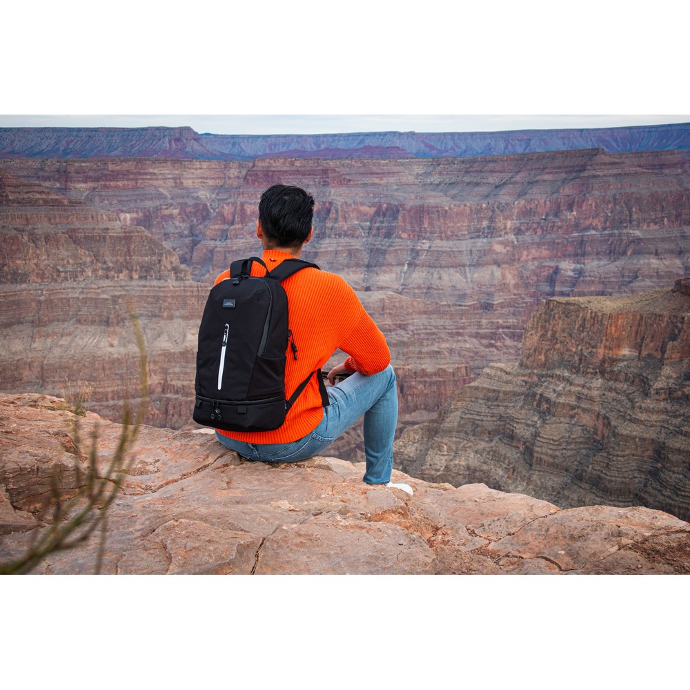 Laptop-Rucksack 15,6“ BrandCharger Nomad in Schwarz, Ansicht 2