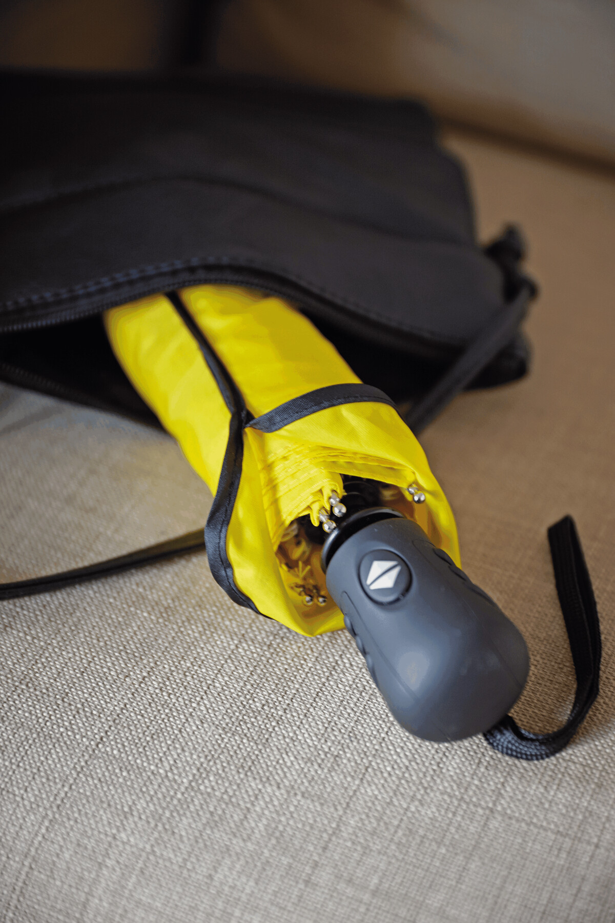 Vollautomatischer Windproof-Taschenschirm | Bora