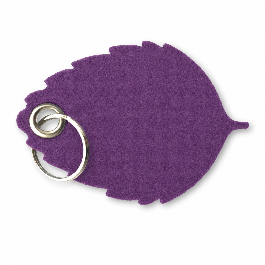 Filz-Schlüsselanhänger Blatt in Lila mit Metallöse und Schlüsselring – Werbeartikel aus 3 mm Filz