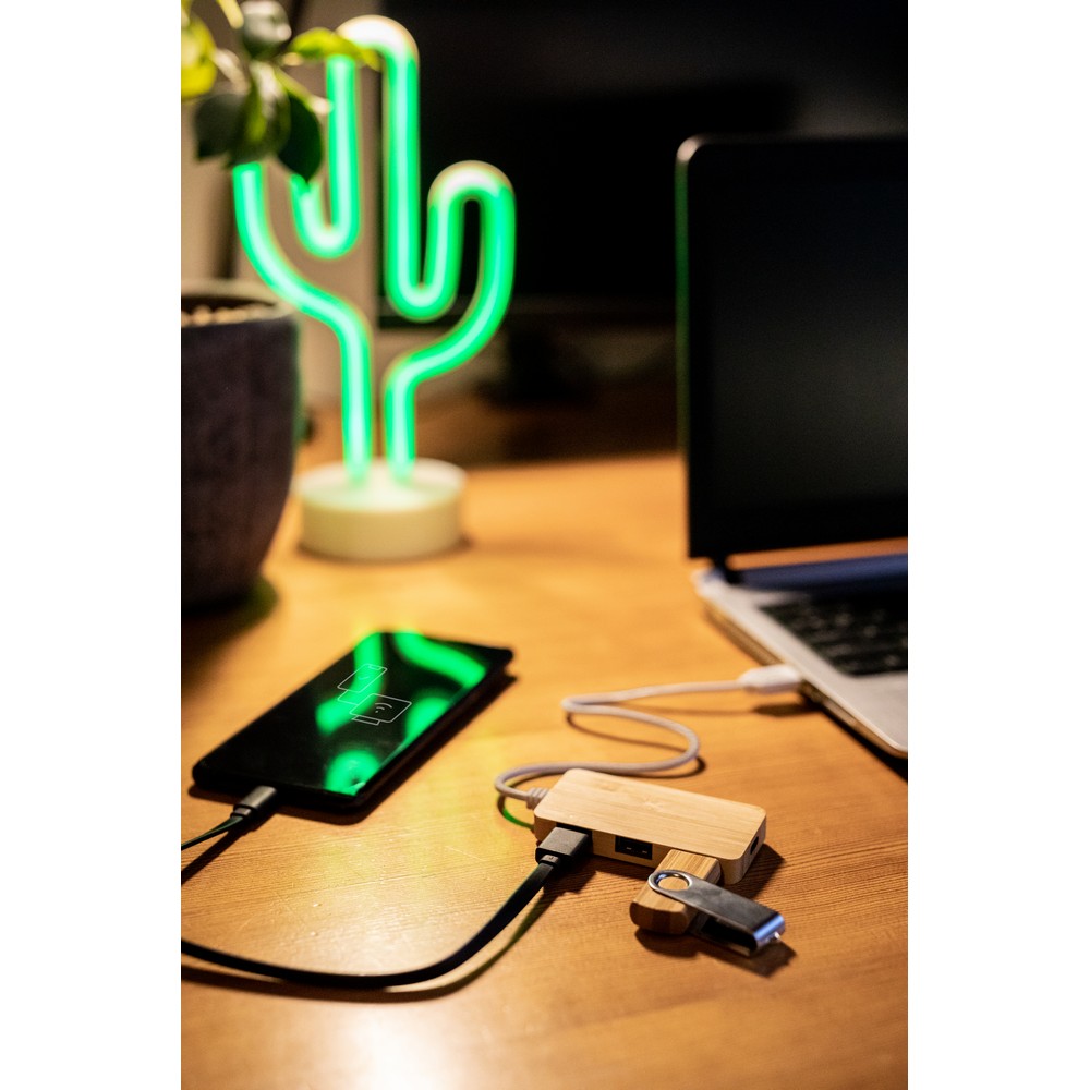 USB- und USB-C-Hub aus Bambus B'RIGHT | Kenzie in Holz, Ansicht 2