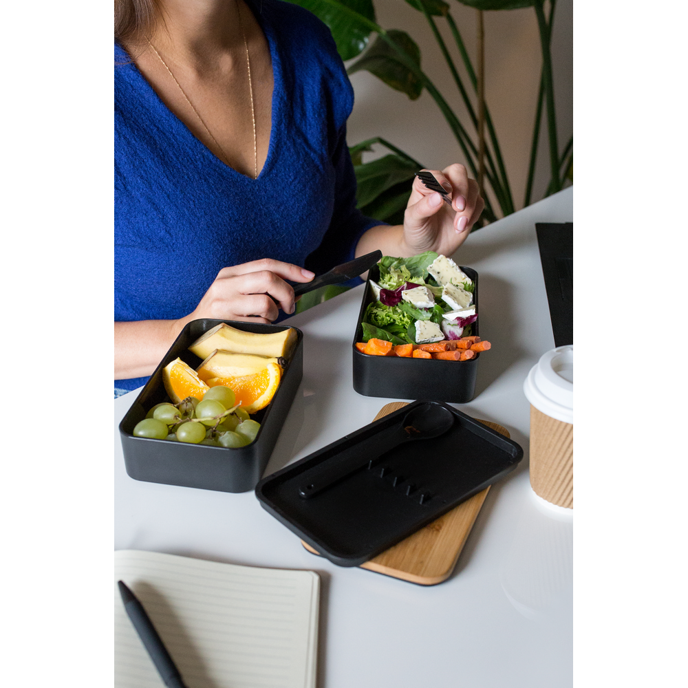 Lunchbox 2 in 1, 2x500 ml, Deckel aus Bambus, Besteck | Tijani in Schwarz, Ansicht 11